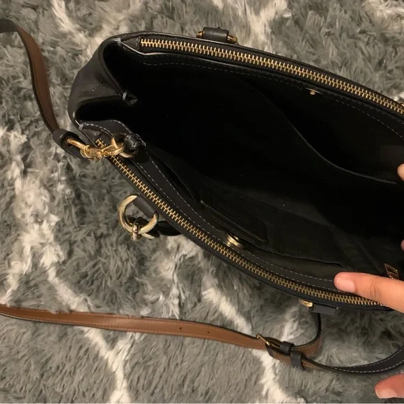 Vintage Coach Cross Body Purse - Picture 3 of 5